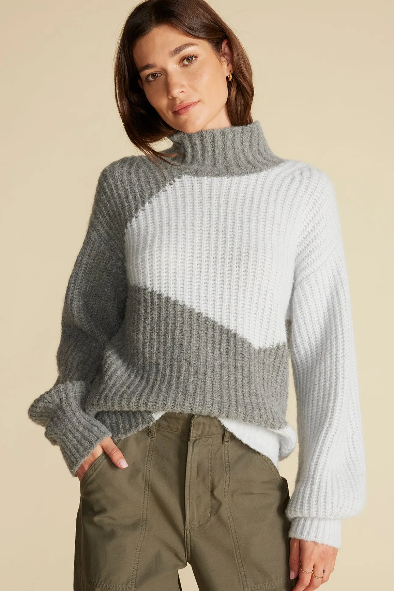 Veira Turtleneck Sweater